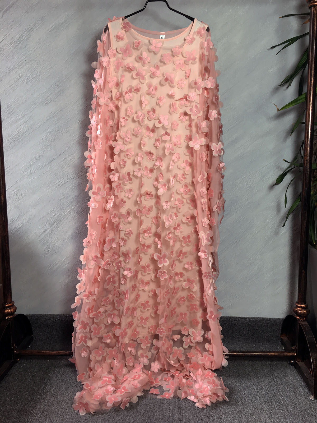 Cross-border source three-dimensional embroidery flower mesh round neck bat sleeve loose plus size robe vest African women's clear