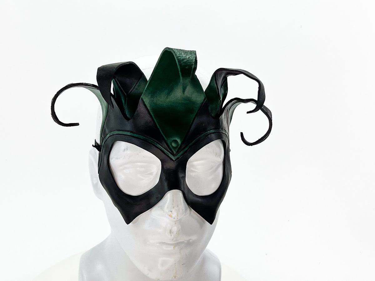 Handmade Genuine Leather Five Point Jester Mask in Green and Black No Bells