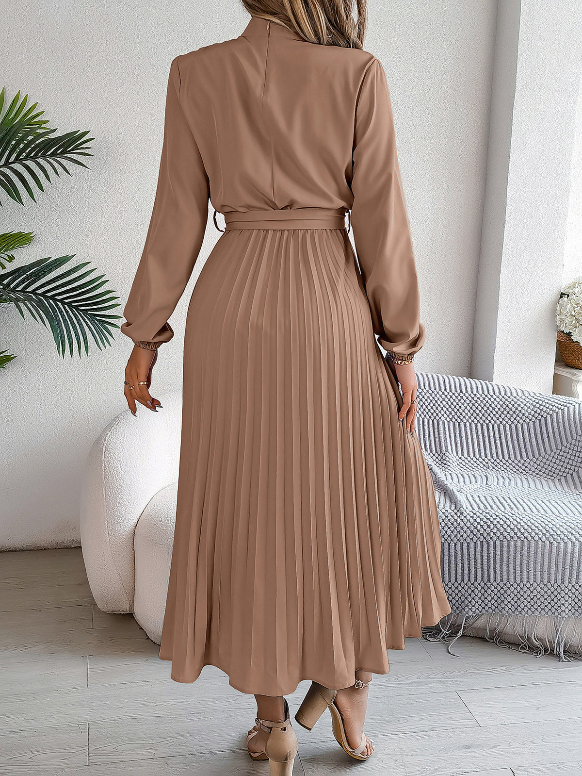 2026 European and American Spring/Summer Elegant Stand Collar Long Sleeve Waist-Cinched Pleated Long Dress Mini Dress Amazon Cross-Border Women's Clothing